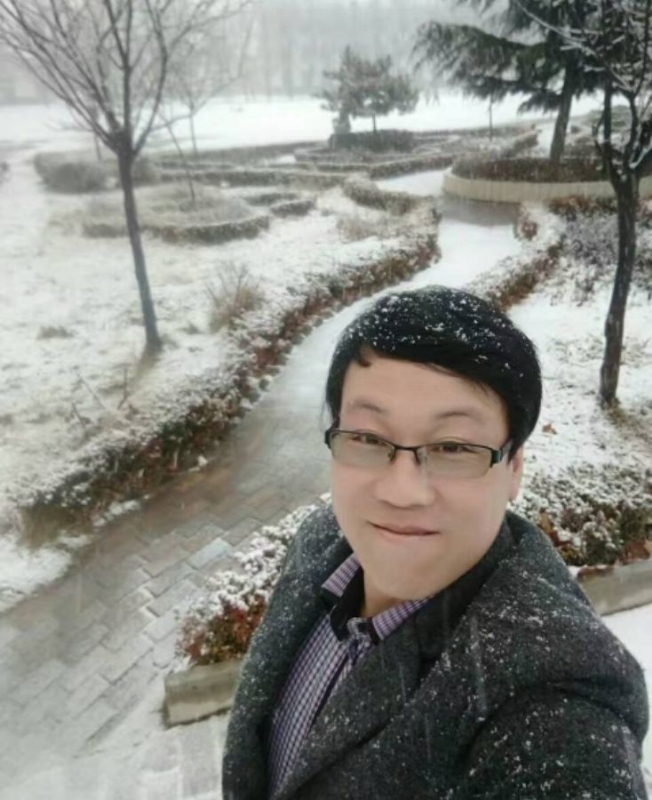 一吻天荒的第二张照片--包头相亲服务中心