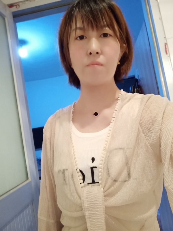 芬儿的第三张照片--包头相亲服务中心