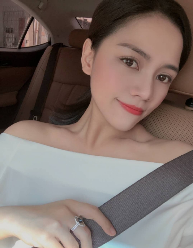 Anna安娜的第一张照片--包头相亲服务中心