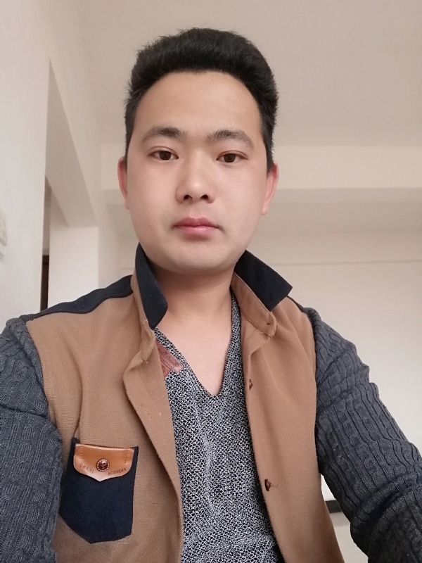 挖哥的第一张照片--包头相亲服务中心