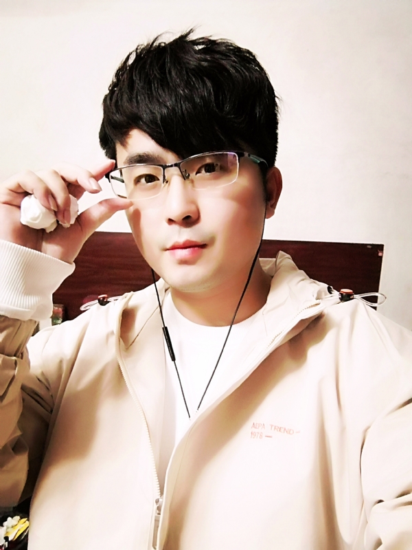 哎呦哥哥的第一张照片--包头相亲服务中心