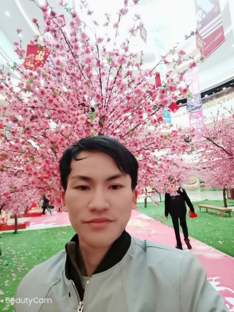 单身一人的第二张照片--包头相亲服务中心