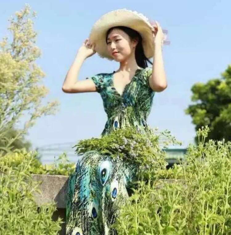 ViviQueen的第四张照片--包头相亲服务中心