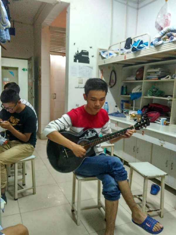 小林哥的第一张照片--包头相亲服务中心