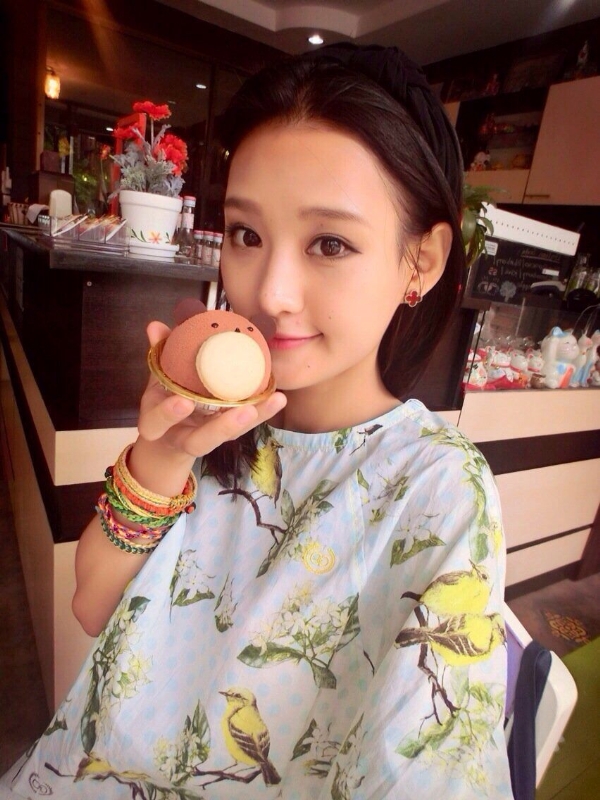 糖糖很优雅的第一张照片--包头相亲服务中心