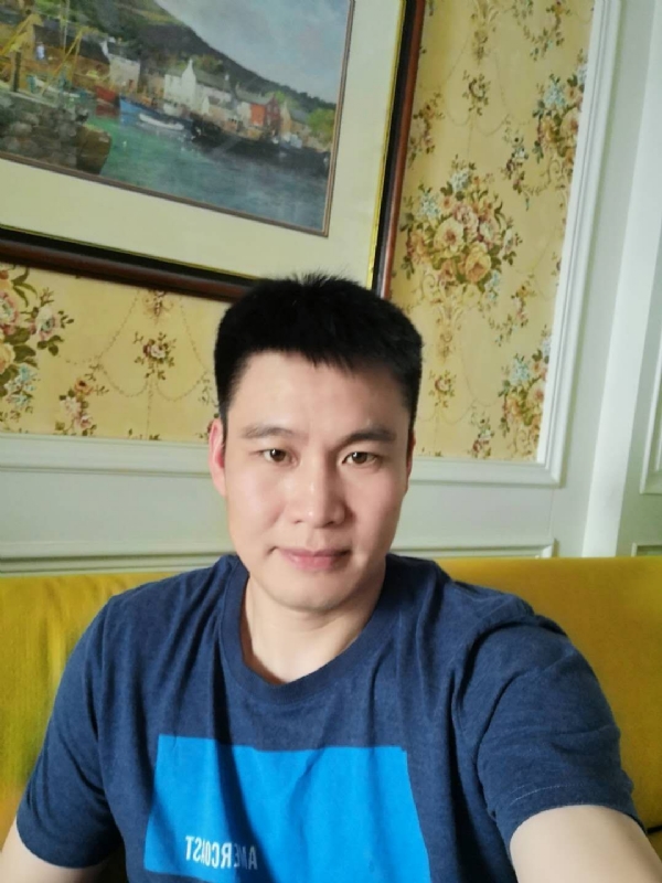 阳光灿烂的第二张照片--包头相亲服务中心