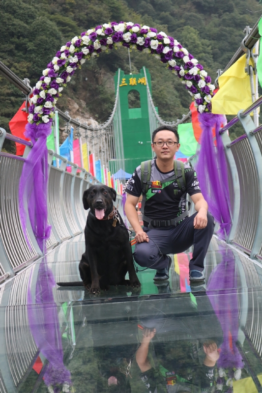 离人的第一张照片--包头相亲服务中心