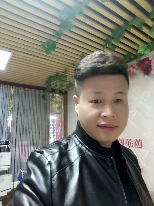 萧郎的第一张照片--包头相亲服务中心