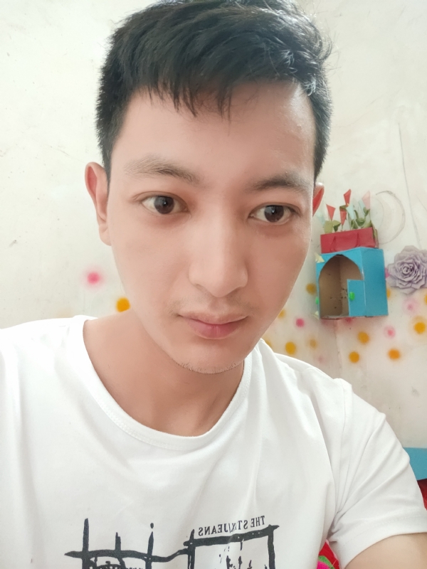 孙裕佳的第二张照片--包头相亲服务中心