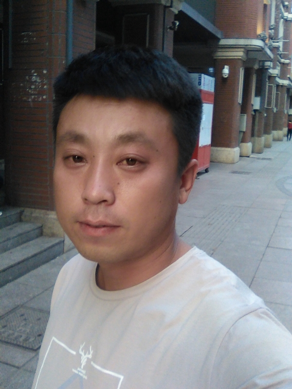 冰冷的心的第一张照片--包头相亲服务中心