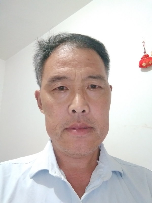 邹学辉的第二张照片--包头相亲服务中心