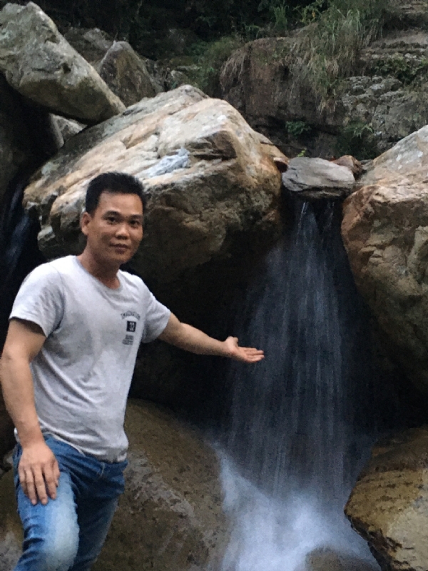 Luang少的第三张照片--包头相亲服务中心