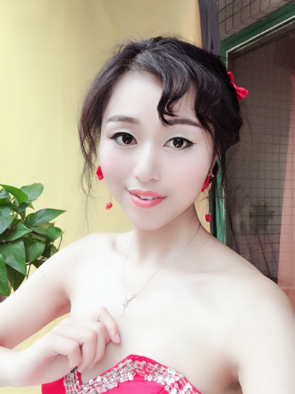 薇薇的第二张照片--包头相亲服务中心