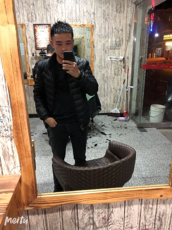 知足常乐的第三张照片--包头相亲服务中心