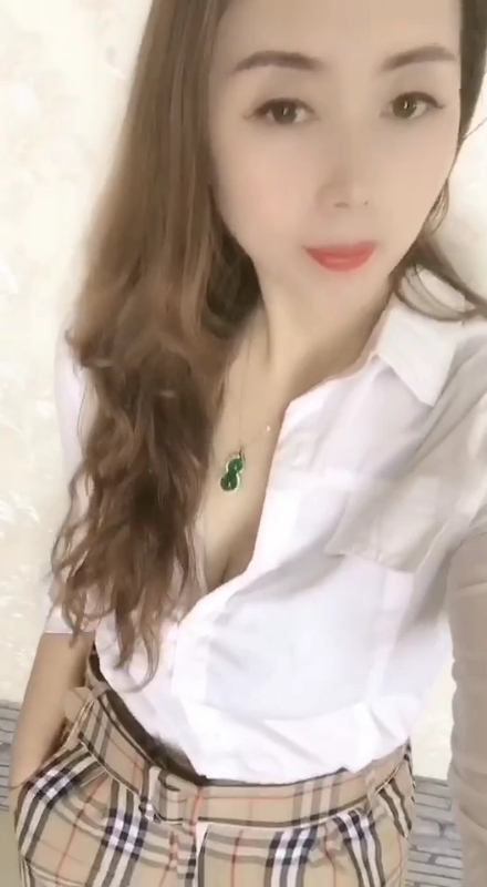 雨蝶的第一张照片--包头相亲服务中心