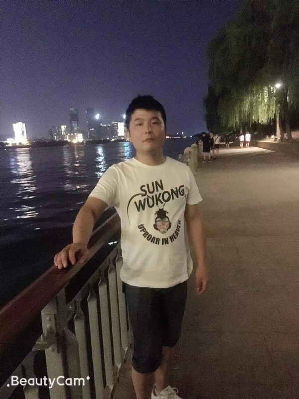 古月的第一张照片--包头相亲服务中心