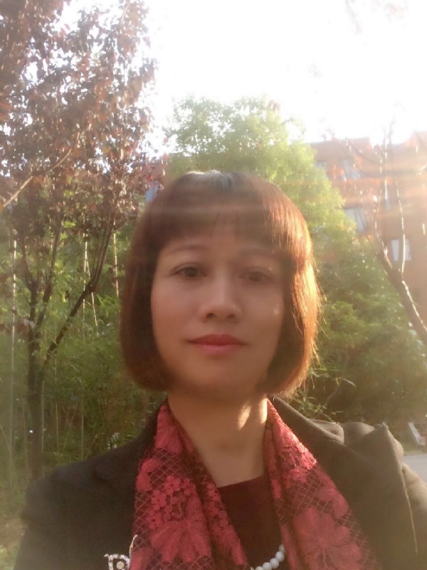 张馨方的第一张照片--包头相亲服务中心