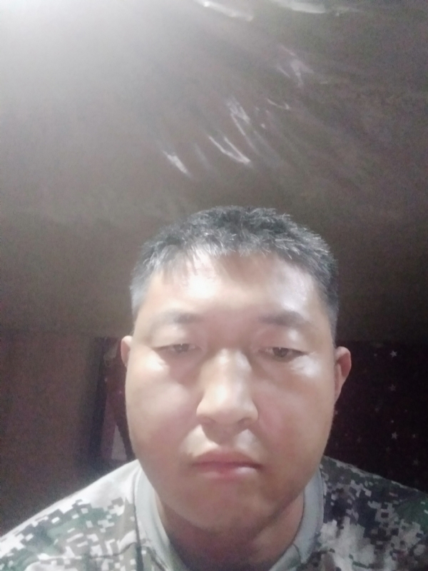 雪山浪子的第一张照片--包头相亲服务中心