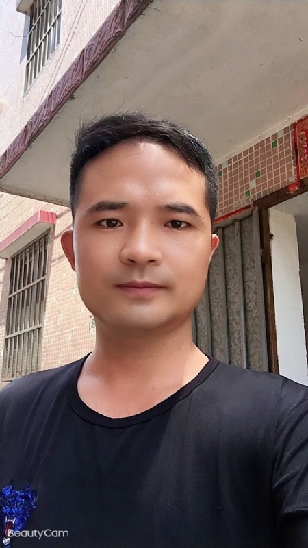 言飞的第二张照片--包头相亲服务中心