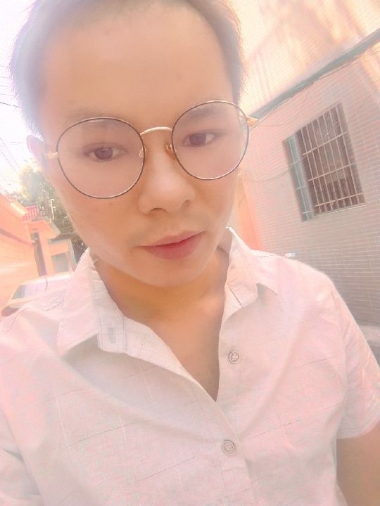 楠呐的第四张照片--包头相亲服务中心