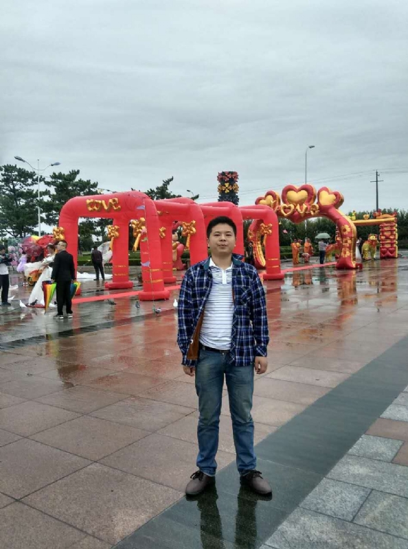 在奋斗的第三张照片--包头相亲服务中心