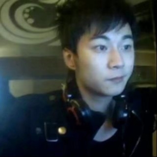 深夜人的第一张照片--包头相亲服务中心