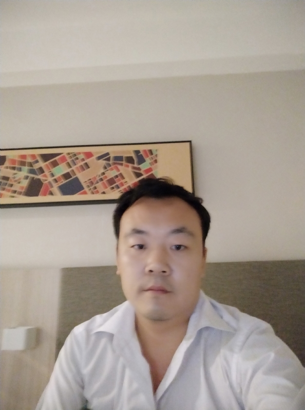 落叶寂寞的第一张照片--包头相亲服务中心