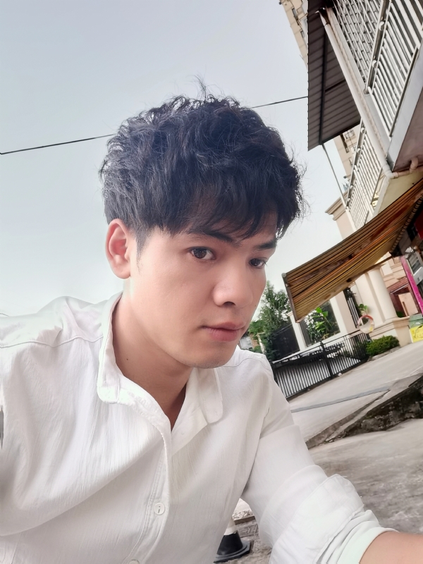 幕后老板的第二张照片--包头相亲服务中心