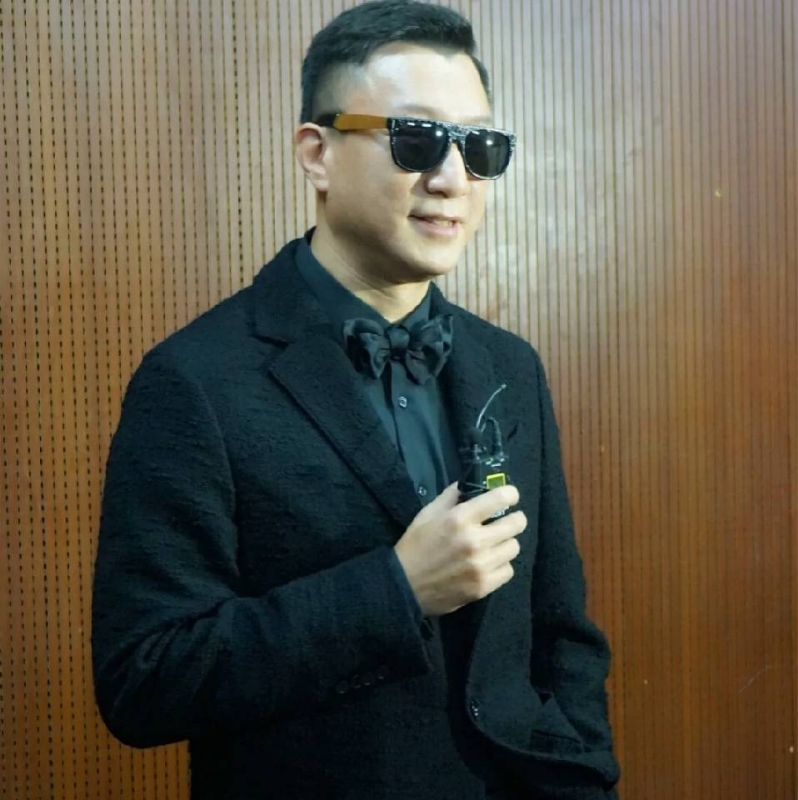 翔先生的第一张照片--包头相亲服务中心