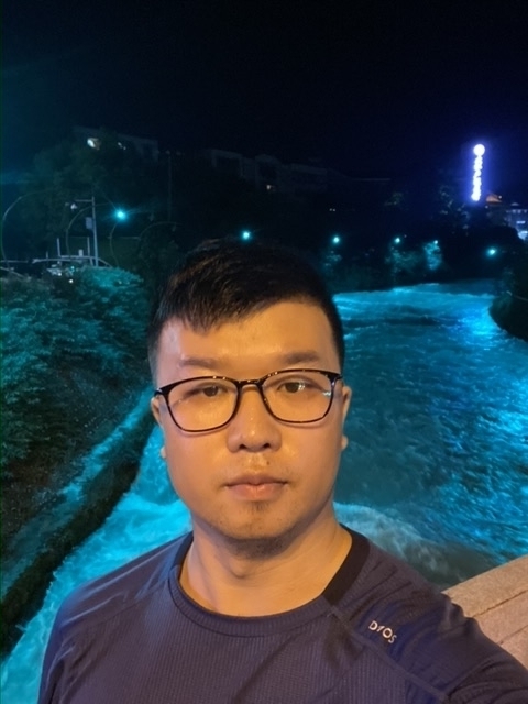 你在哪里的第一张照片--包头相亲服务中心