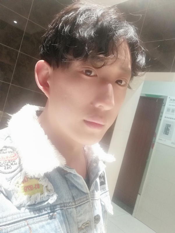 鲸落ii的第一张照片--包头相亲服务中心