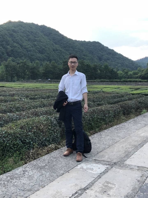 盛夏果实的第一张照片--包头相亲服务中心