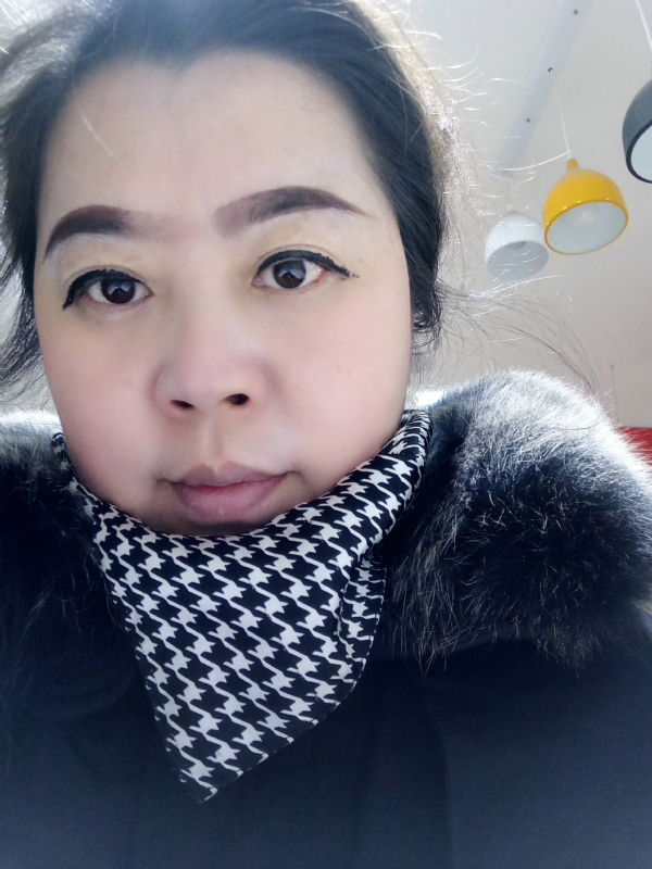 余猪猪的第一张照片--包头相亲服务中心