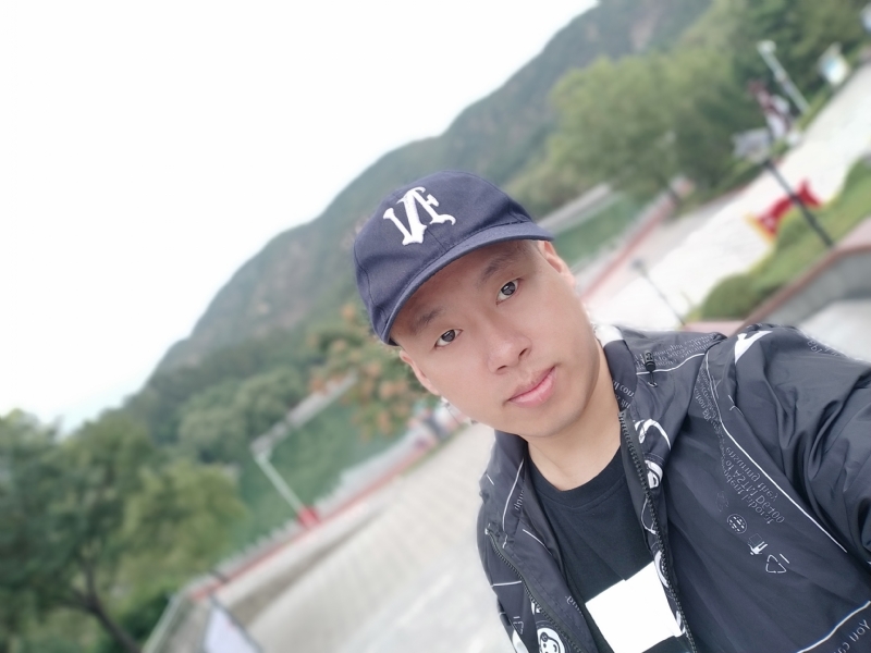 阳光的第一张照片--包头相亲服务中心