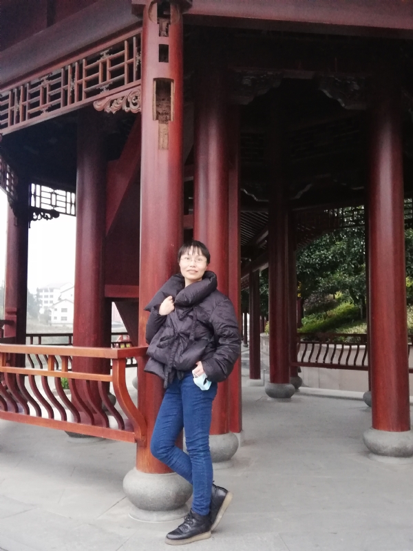 篱落的第一张照片--包头相亲服务中心