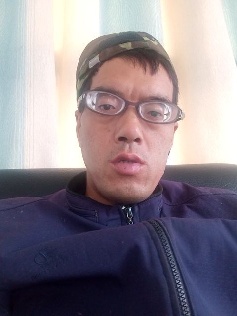 等待有缘人的第三张照片--包头相亲服务中心