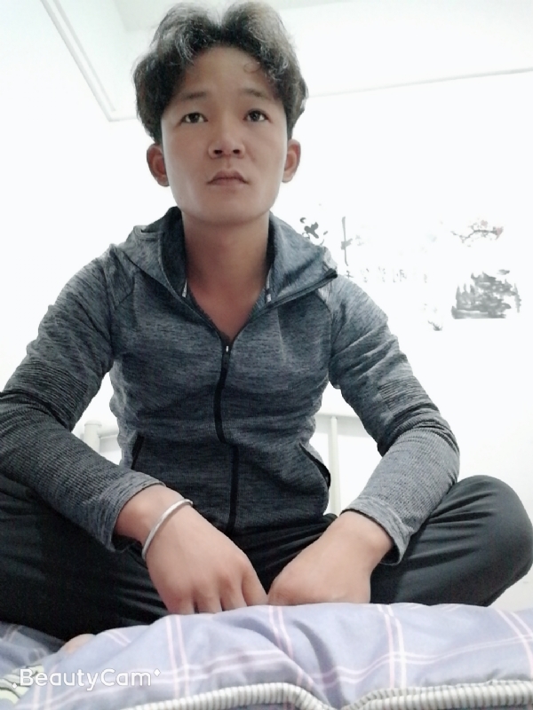 东浩学长的第一张照片--包头相亲服务中心