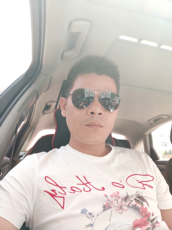 单身已久的第一张照片--包头相亲服务中心