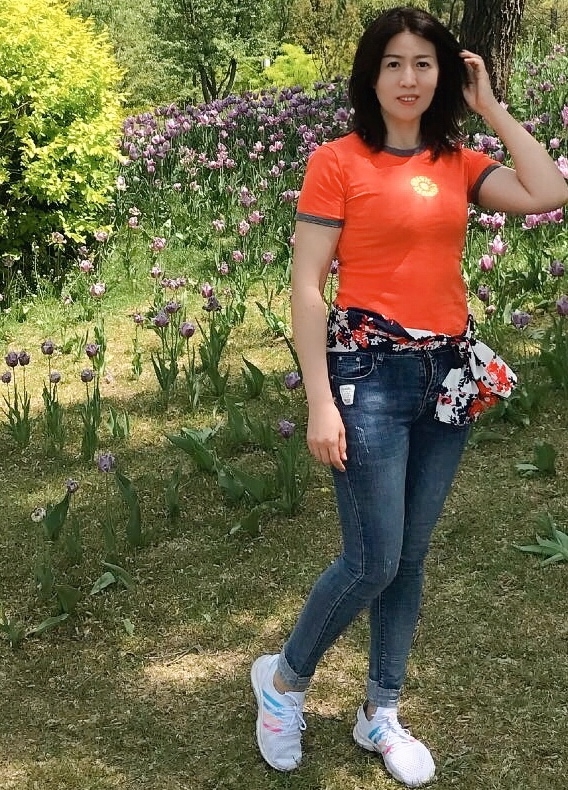 华的第一张照片--包头相亲服务中心