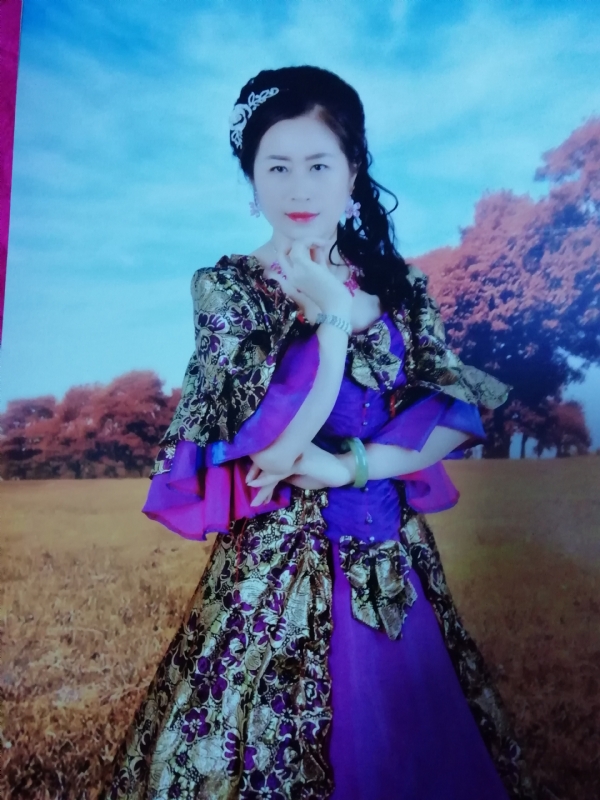 清水芙蓉的第一张照片--包头相亲服务中心