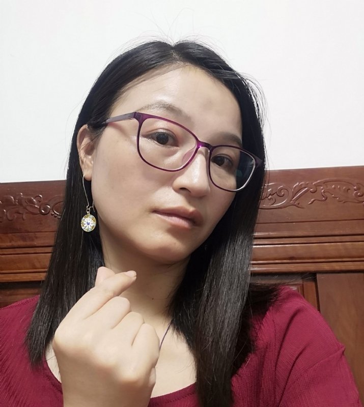 妹叮的第一张照片--包头相亲服务中心