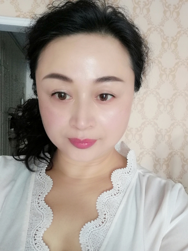 花谢花飞的第一张照片--包头相亲服务中心