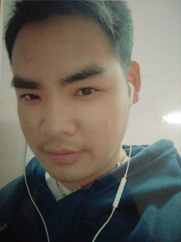 渴望爱的第一张照片--包头相亲服务中心