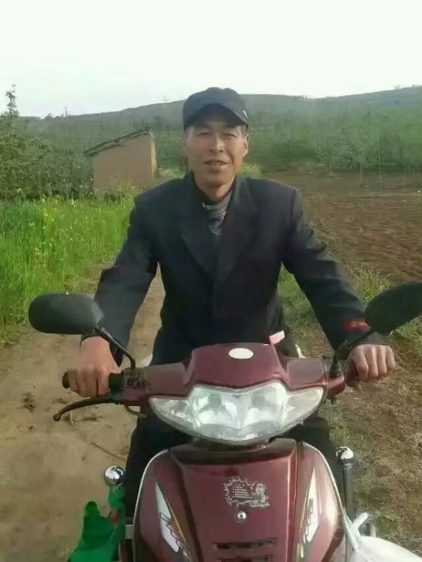 牵手随缘的第一张照片--包头相亲服务中心