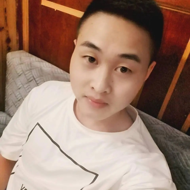 娃娃脸小爸爸的第二张照片--包头相亲服务中心