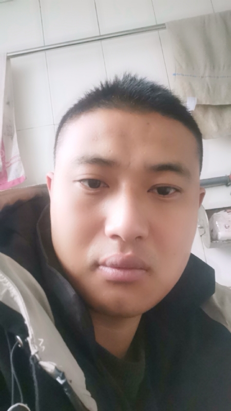 烟花再美不过瞬间的第一张照片--包头相亲服务中心