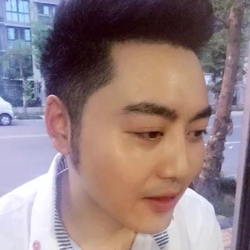 加油吧少年的第二张照片--包头相亲服务中心