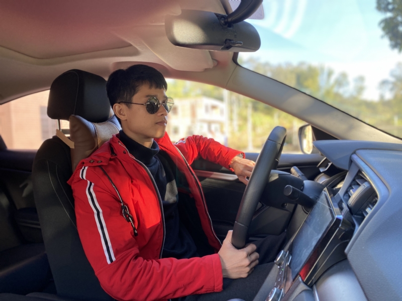 林威成的第二张照片--包头相亲服务中心