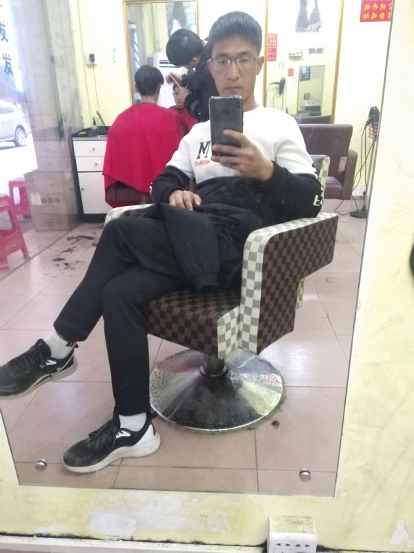 hushuai的第一张照片--包头相亲服务中心