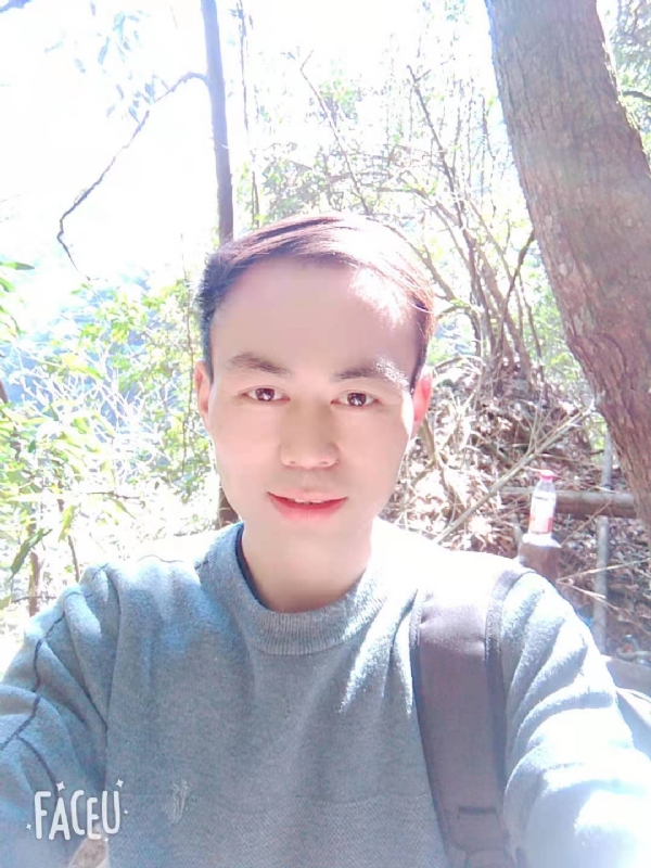 阿龙的第一张照片--包头相亲服务中心